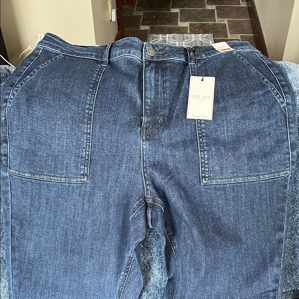Judy Blue Dark Blue High-Rise Wide Flare Jeans with Patch Pockets NWT - Picture 6 of 7